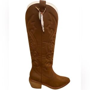 MIA Brown Western Boots